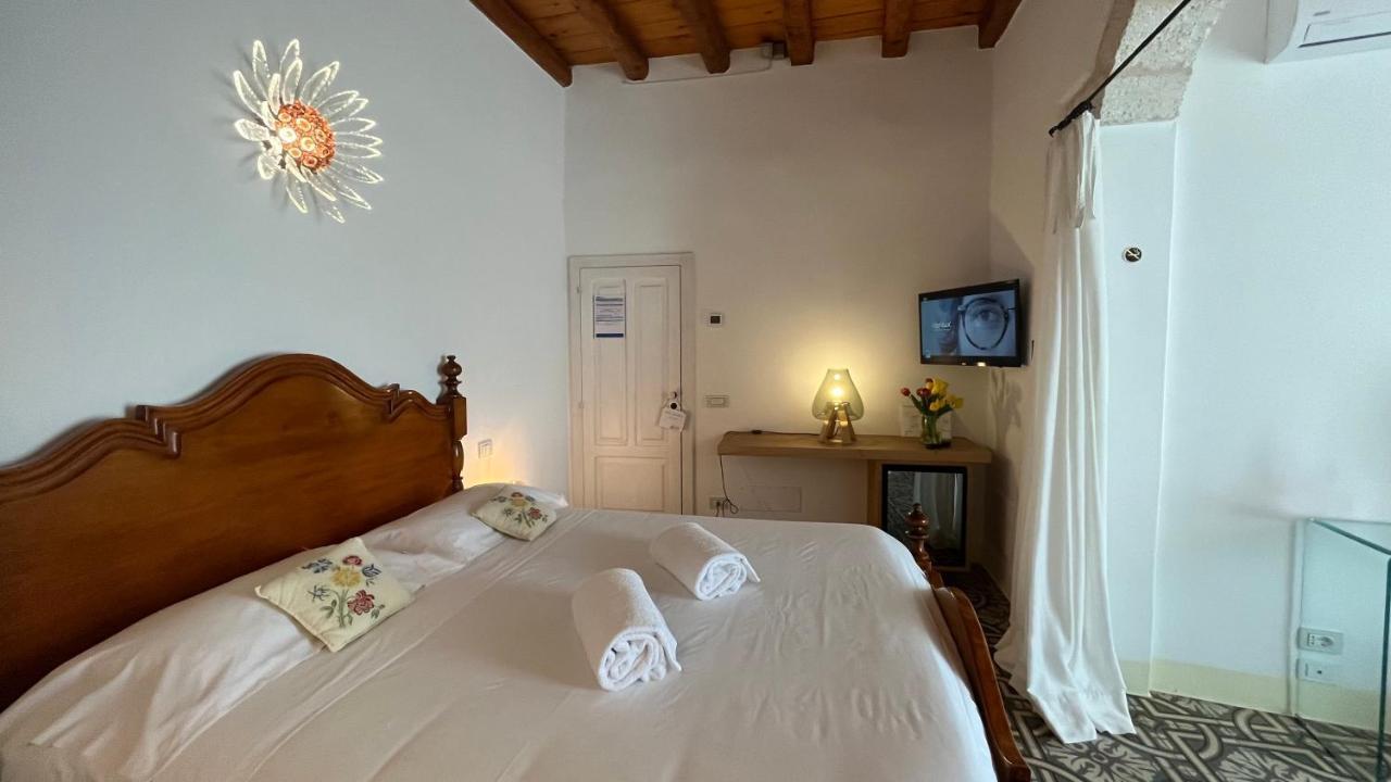 Antico Mondo Rooms & Suites Polignano a Mare Exterior photo